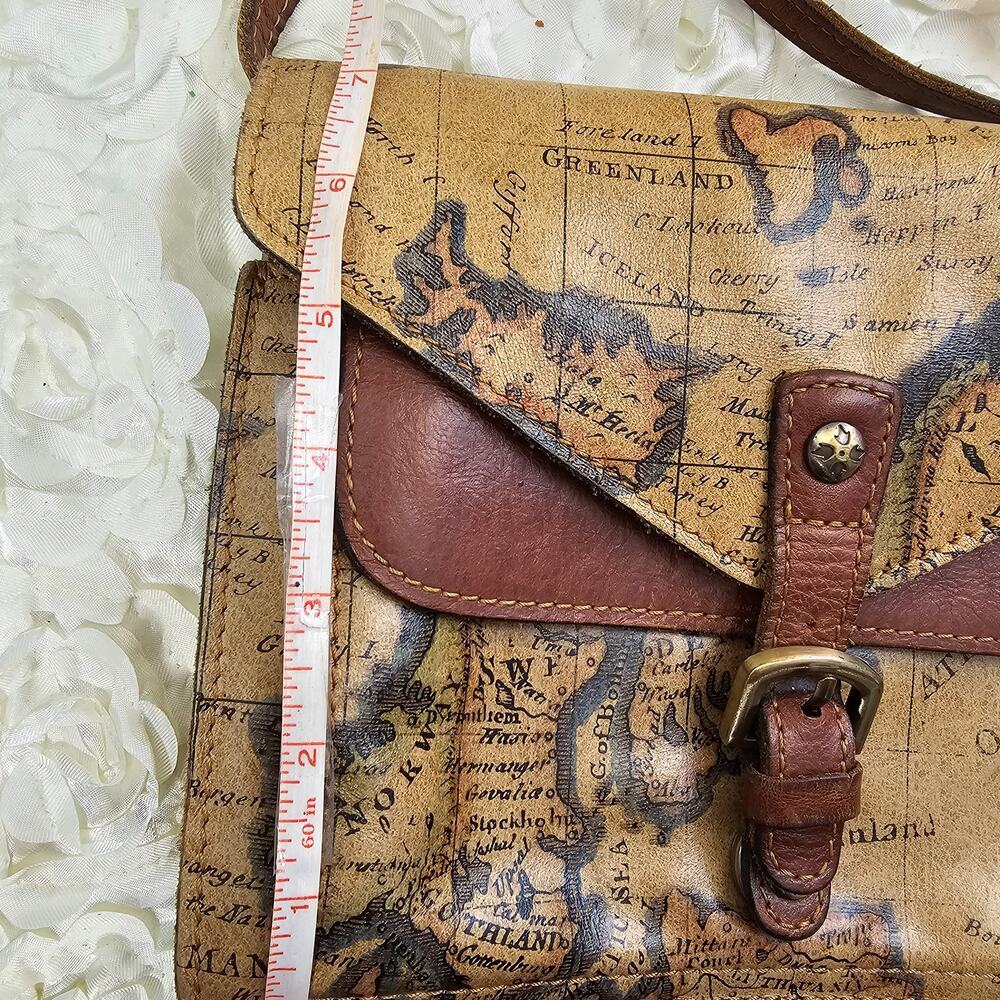 Patricia Nash Vintage European Map crossbody bag - Picture 3 of 13